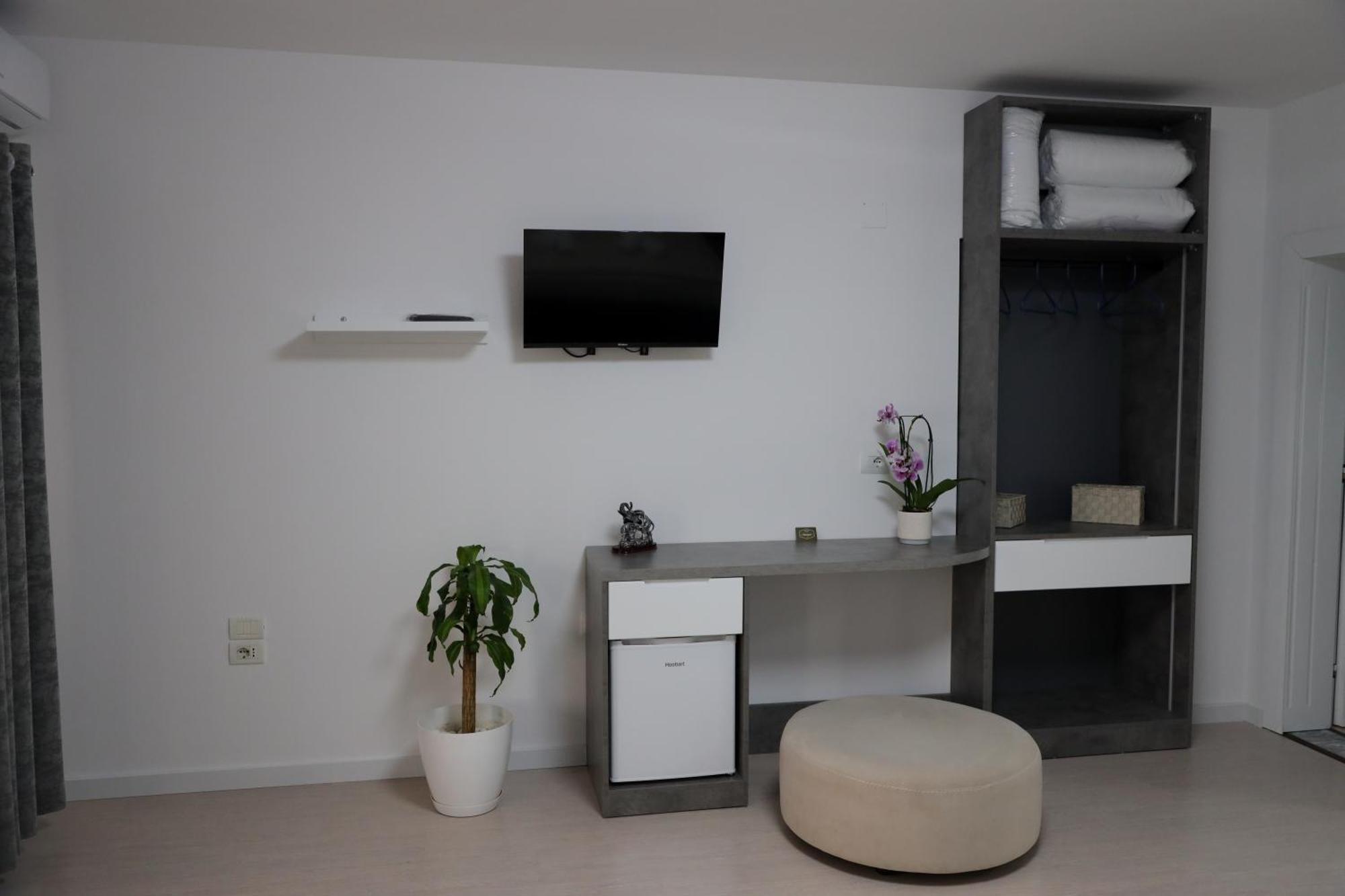 Alesio Guest House Krujë Eksteriør bilde