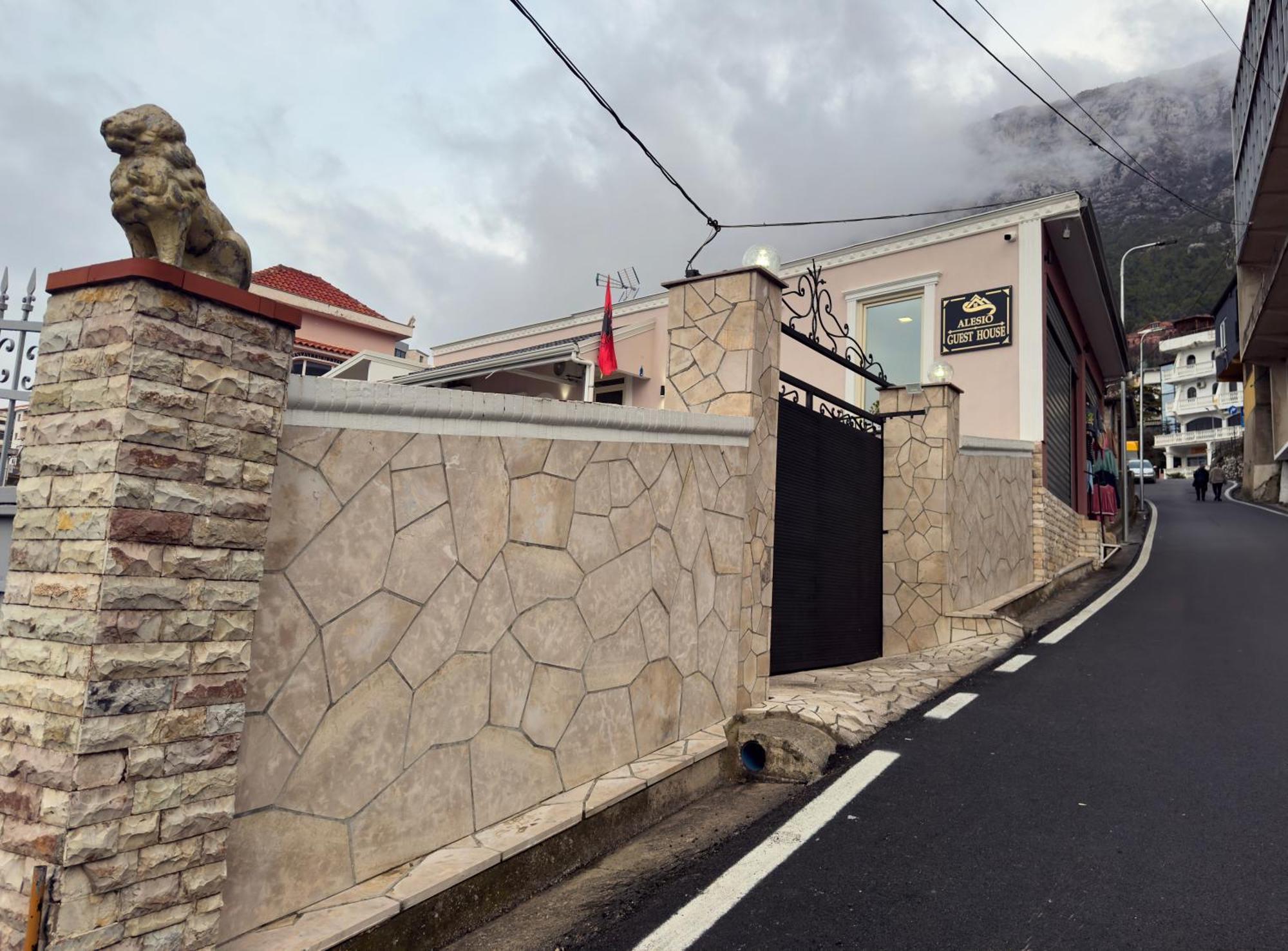Alesio Guest House Krujë Eksteriør bilde