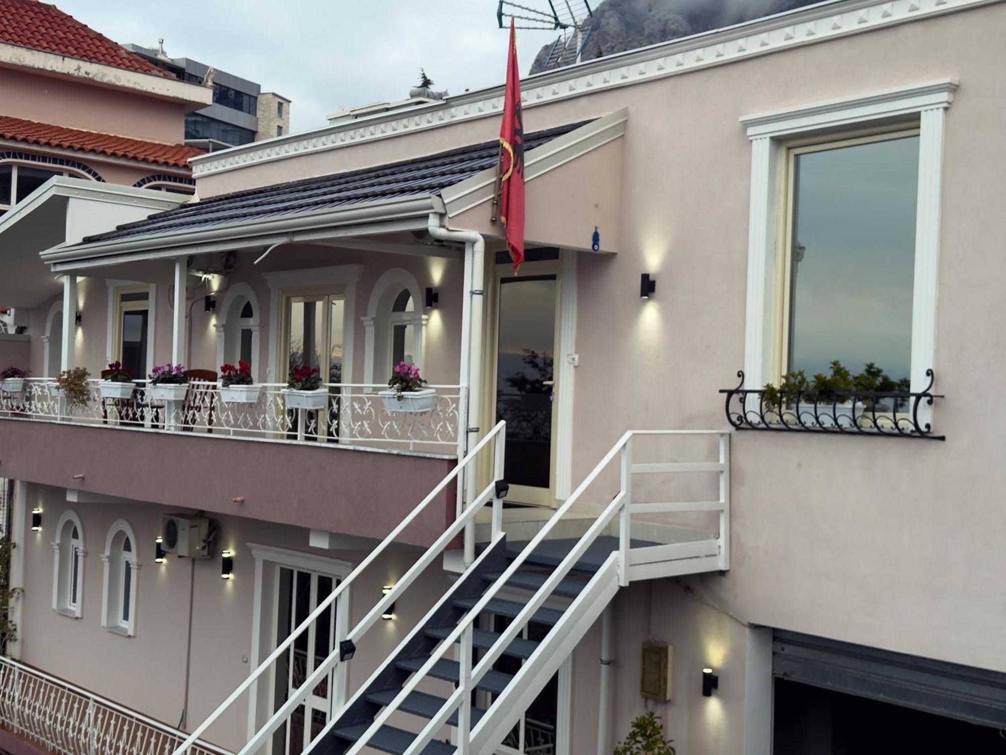 Alesio Guest House Krujë Eksteriør bilde